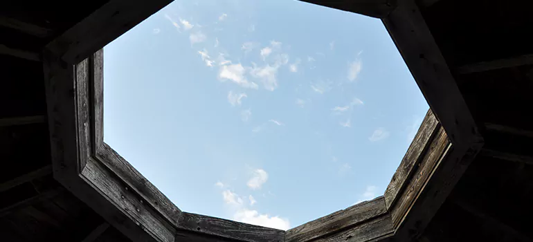 Octagon Window Installation Contractors in Ives Estates, FL